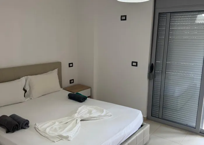 Apartament Rent One Wlora